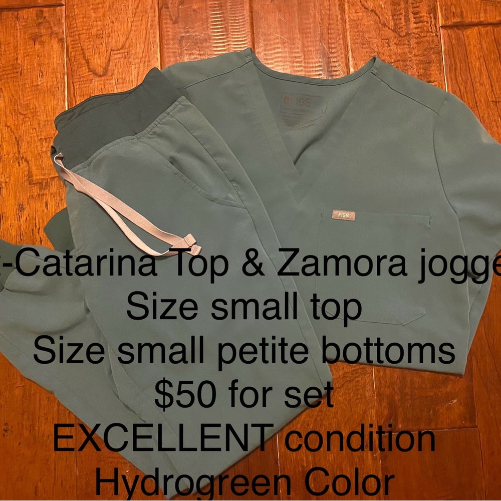 Women's Top & Bottom  FIGS